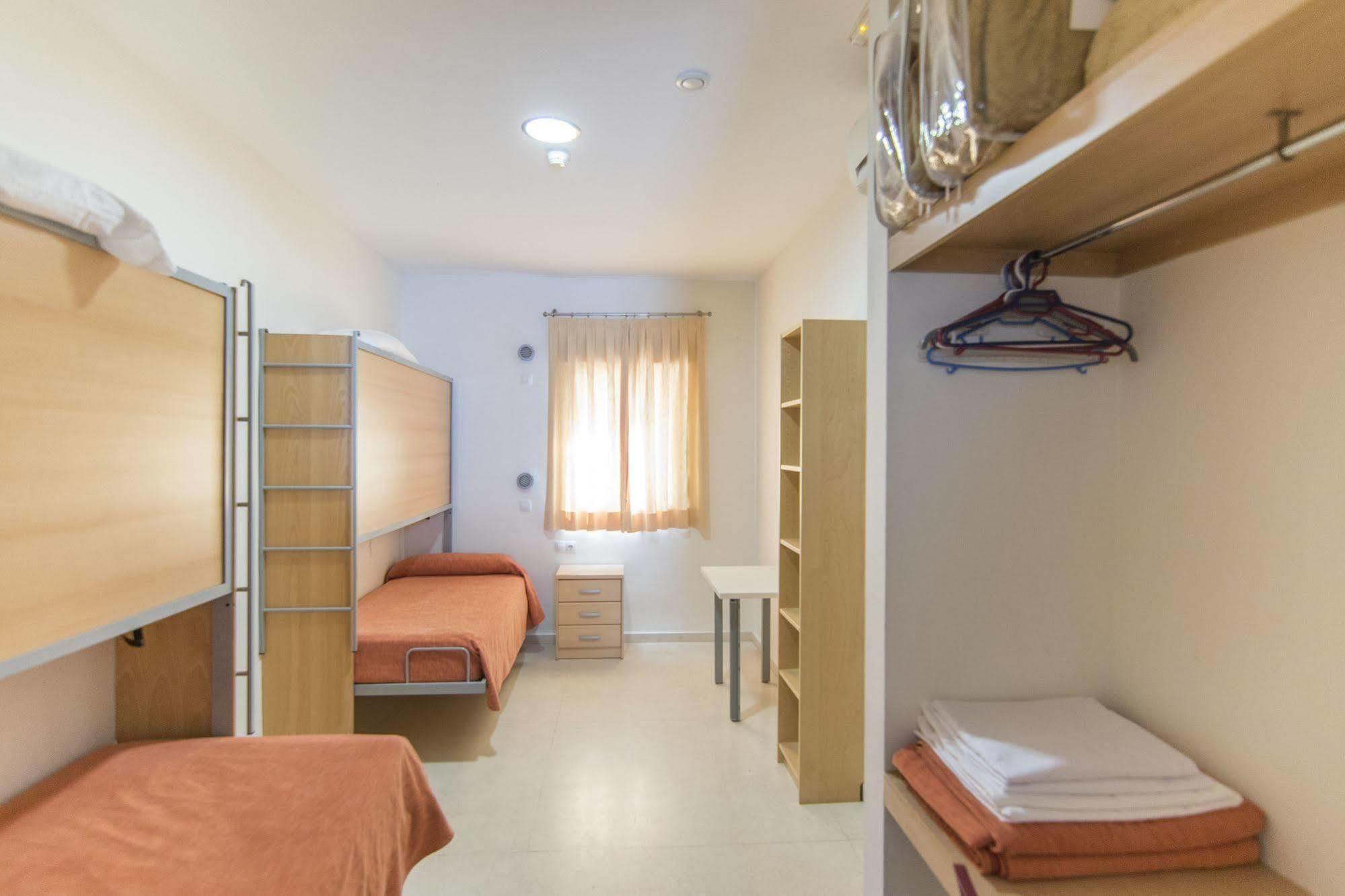 Marbella Inturjoven Youth Hostel Ngoại thất bức ảnh